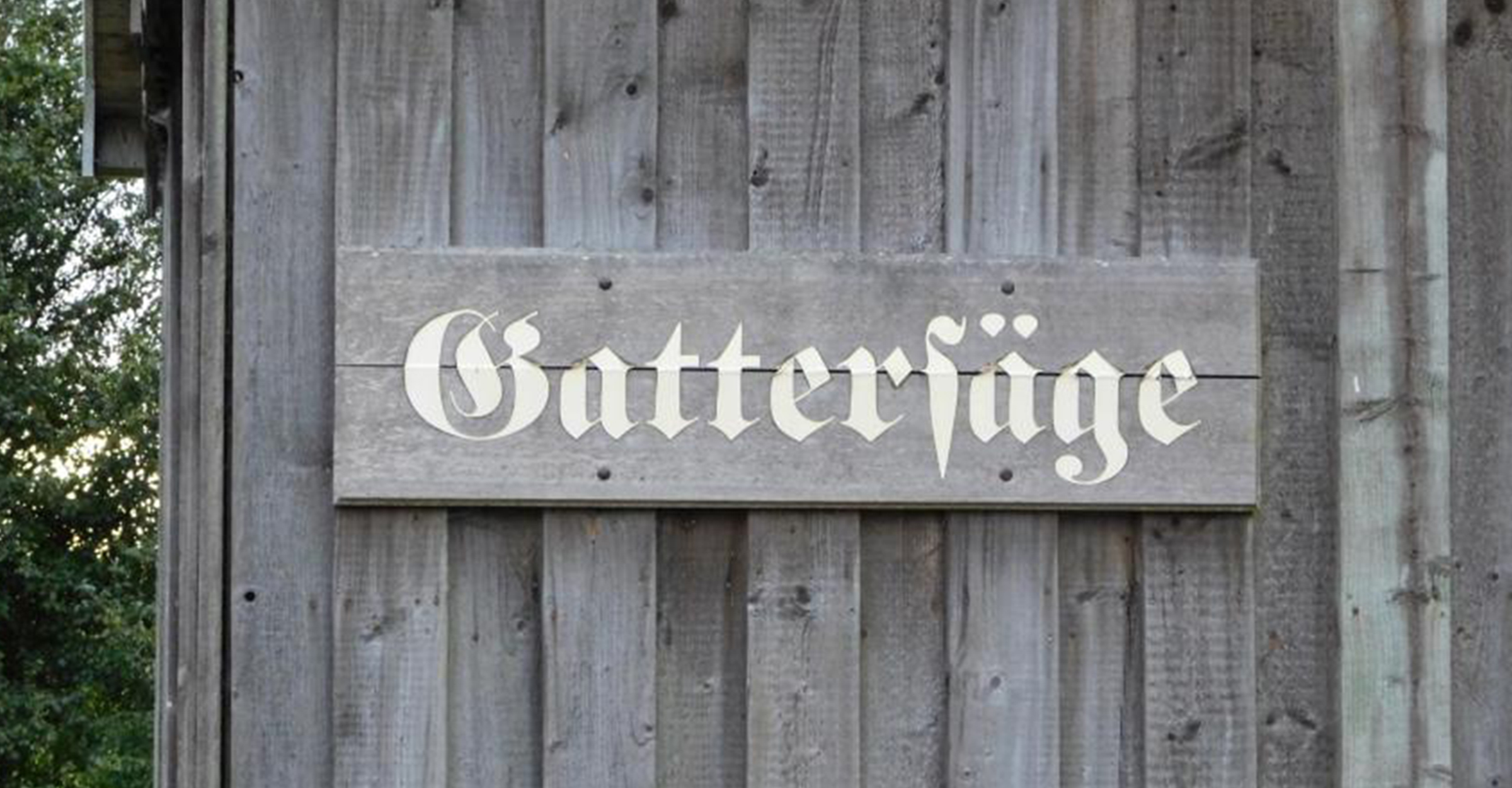 „Unsere histrorische Schmiede.“ 